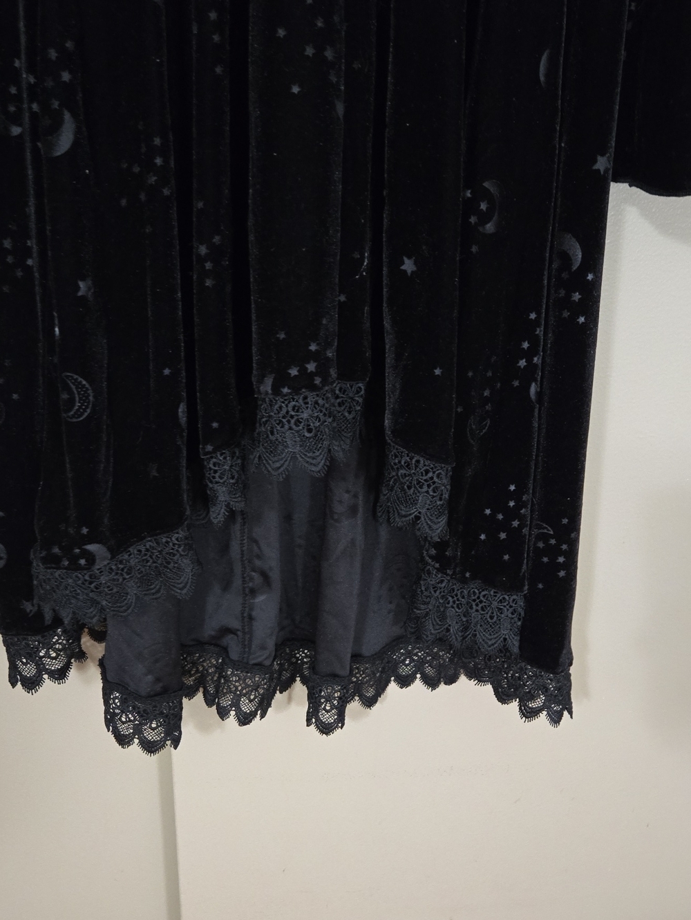 Celestial Coven Black Velvet Moon & Star Lace-Trim Hooded Dress Size Medium - Picture 6 of 11